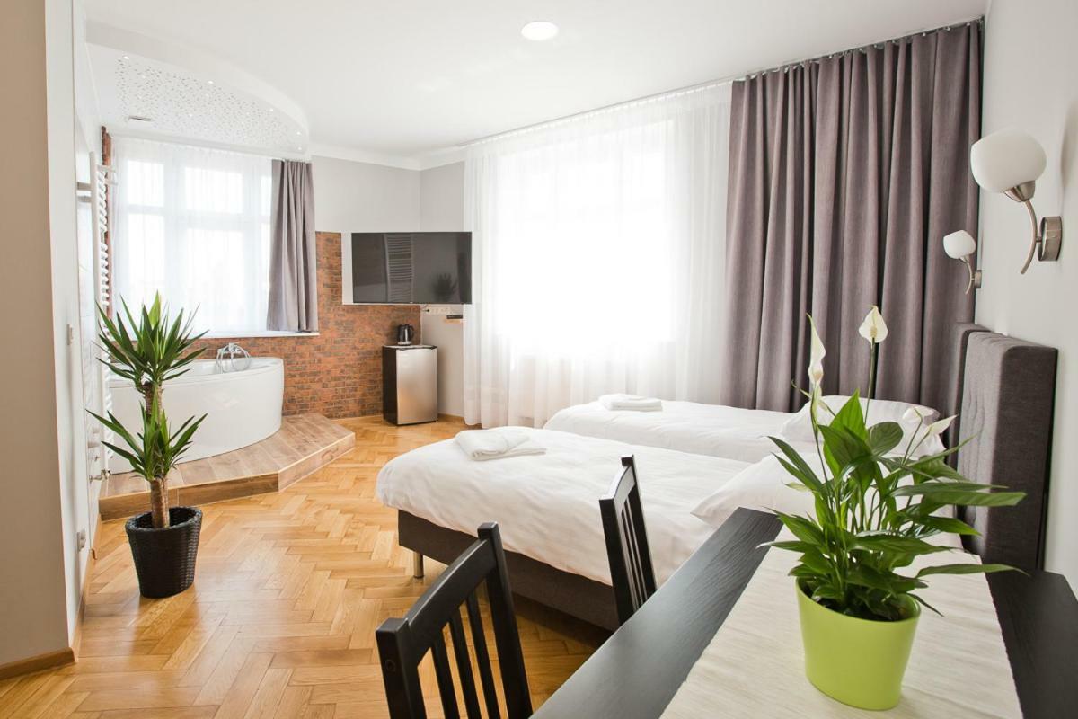 R&B Apartments Poznań Eksteriør bilde